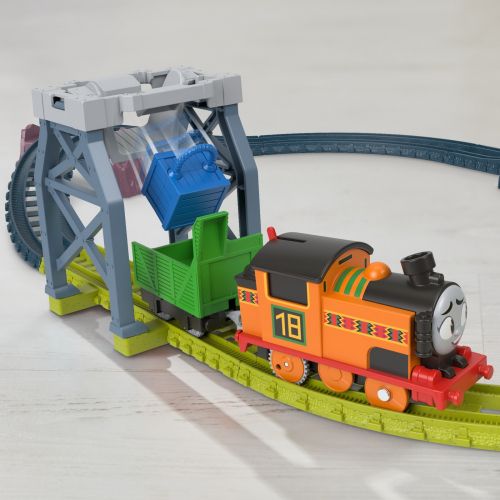 Thomas set joaca cu locomotiva nia motorizata mthgy78_hgy81